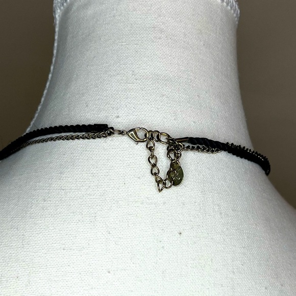 ⭐️ NWOT- Costume Jewelry necklace - Picture 4 of 6